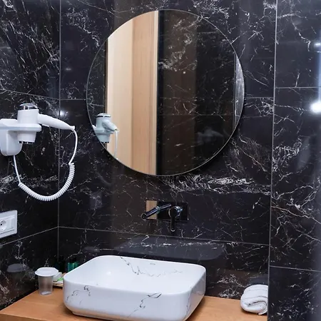 Patio Hotel 4*