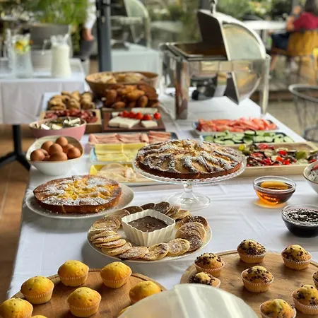 Patio فلورا